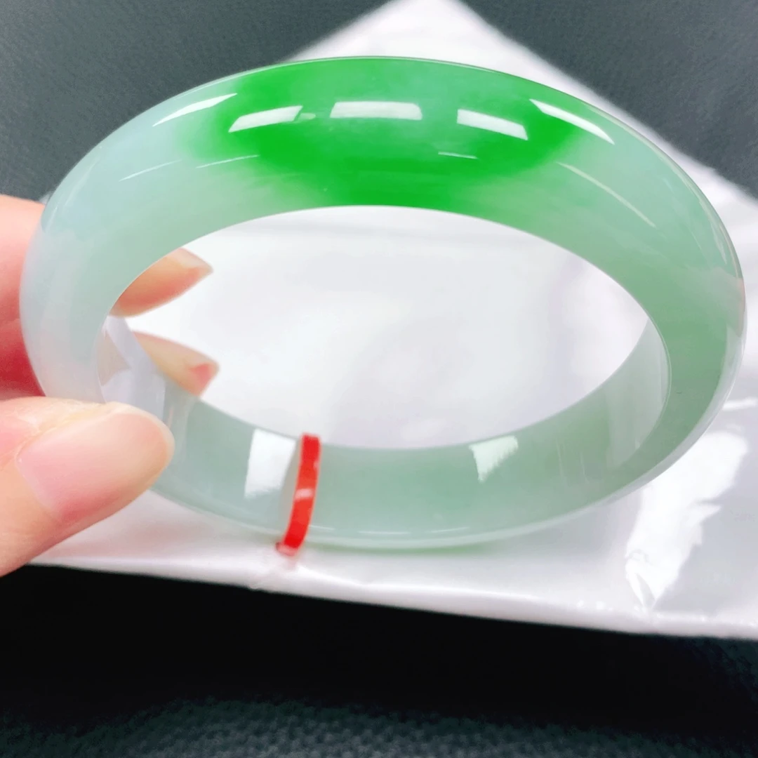 未镶嵌手镯翡翠57圈