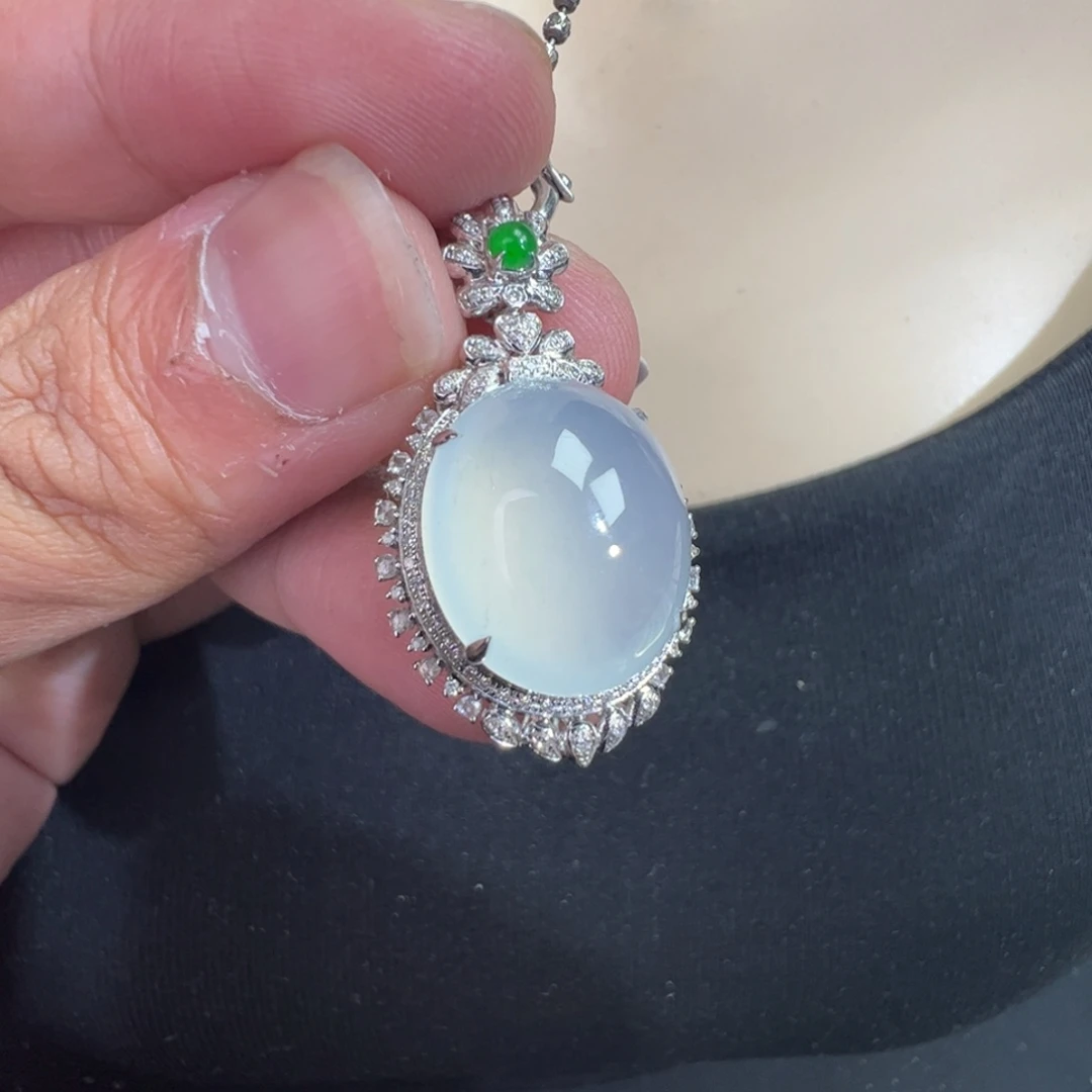 翡翠18K金镶嵌吊坠(不含链)