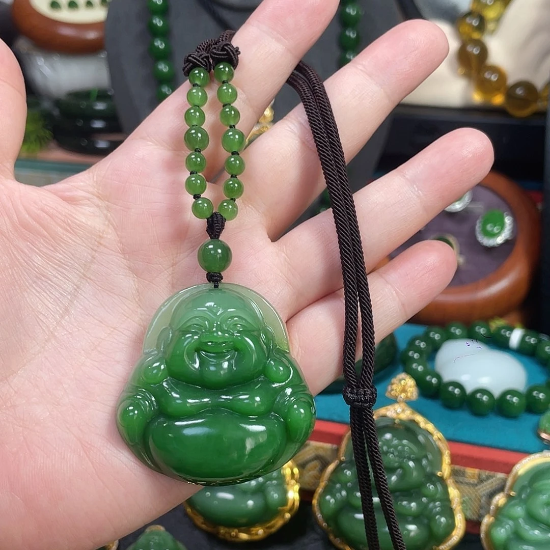 和田玉（碧玉）未镶嵌颈饰阳绿佛公46mm