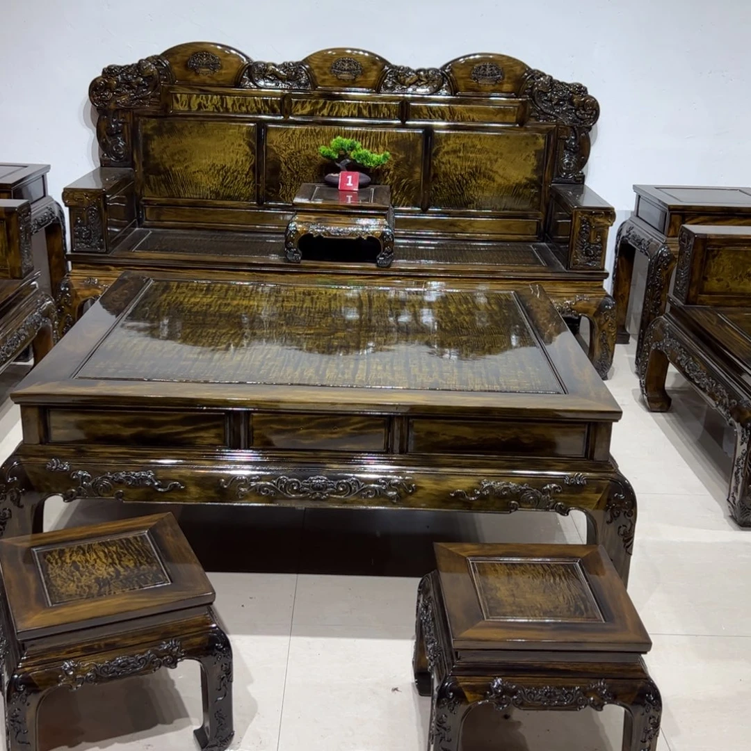 陕***司木质类金丝楠沙发十三件套