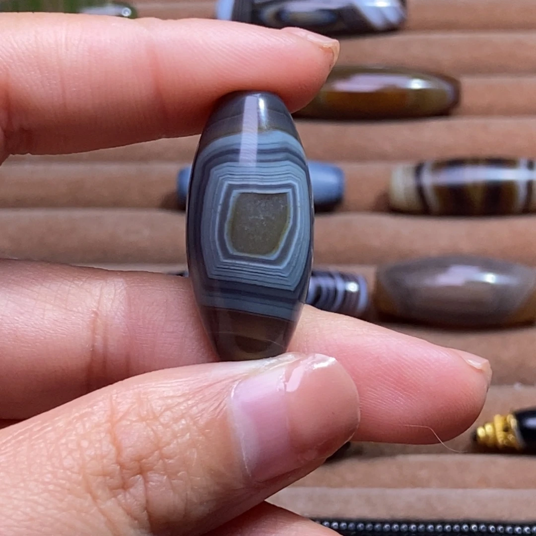 ****祐玛瑙/玉髓未镶嵌颈饰