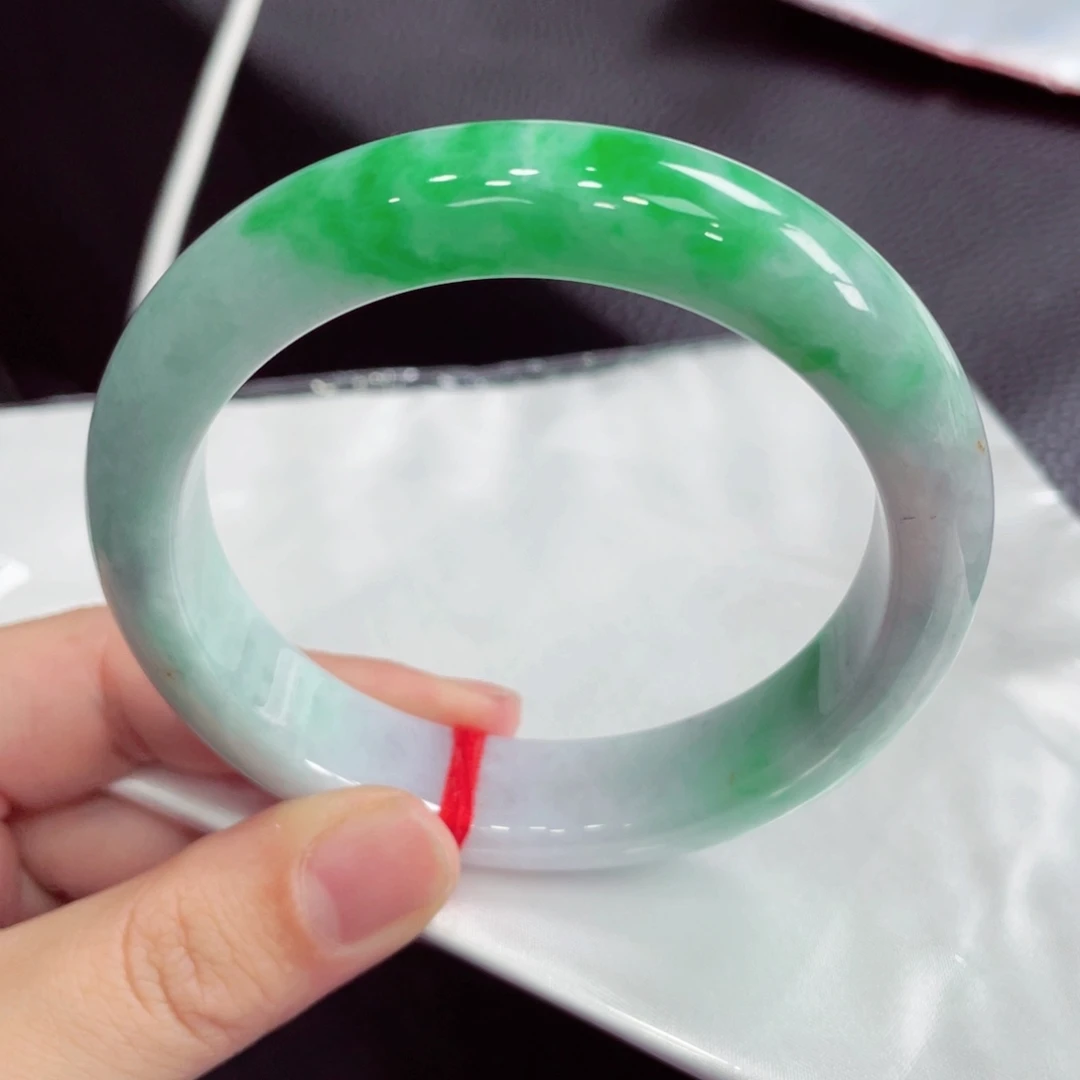 翡翠未镶嵌手镯翡翠