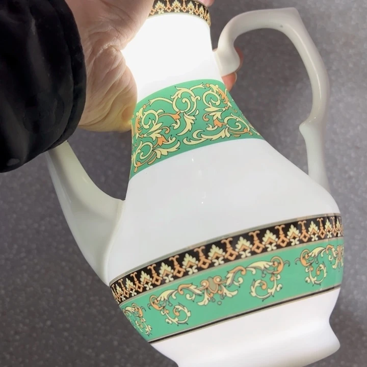 杯绿金富贵老标正价陶瓷