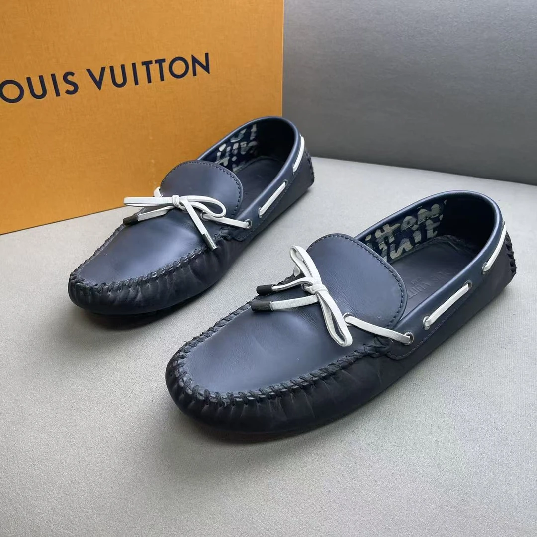 95新 LouisVuitton/路易威登 蓝色皮革面系带豆豆鞋/42.5码福利款