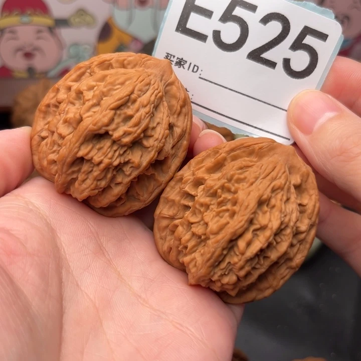 文玩核桃吊坠525虎头42/39/47
