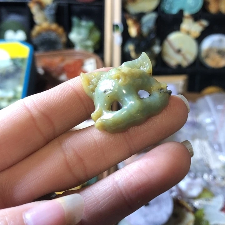 岫玉未镶嵌岫玉挂件