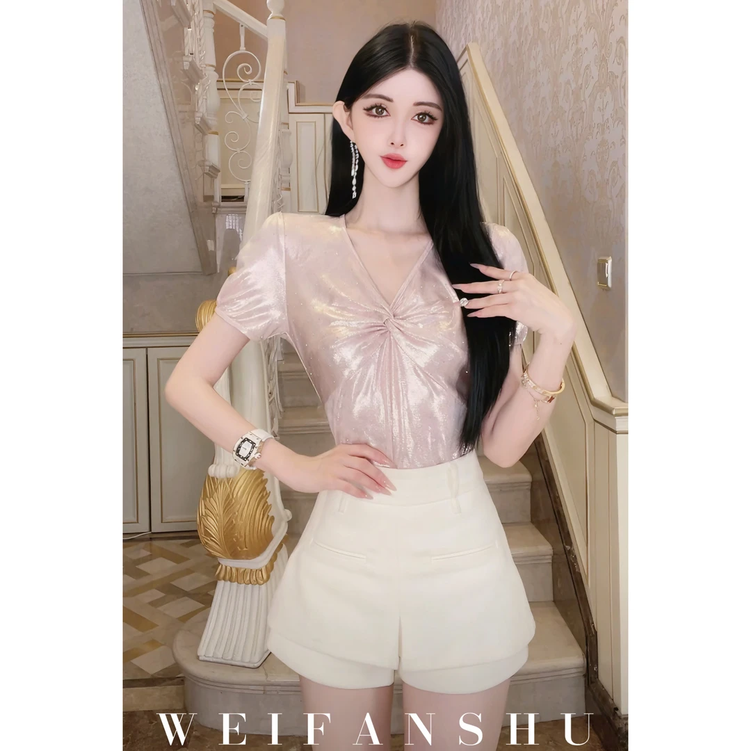 WEIFANSHU/魏凡舒【漫调都市】夏季新款气质纯欲V领别致短袖T恤上衣