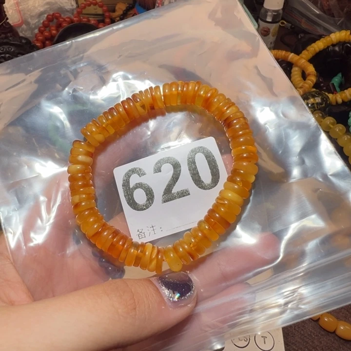 裸石蜜蜡未镶嵌好的