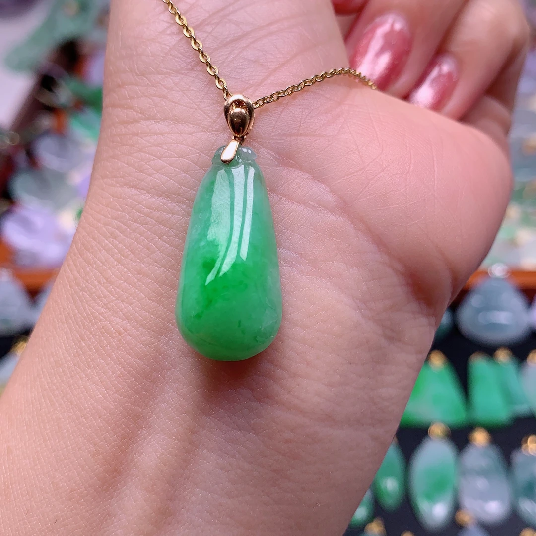 缅甸天然A货翡翠，飘绿福瓜，编号695/1207尺25-13-8.3