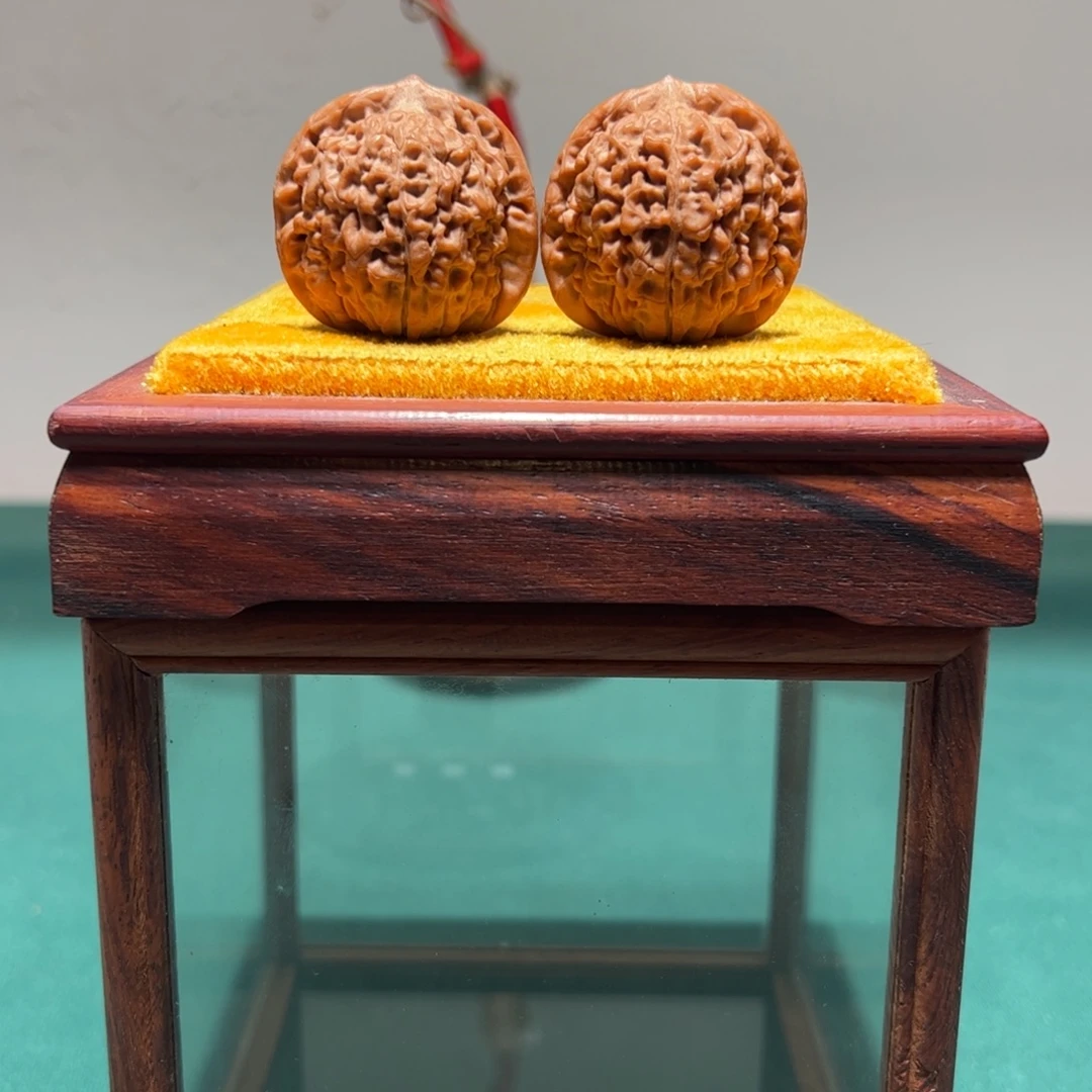 文玩核桃把件原生态莲花虎 37 尺 全品