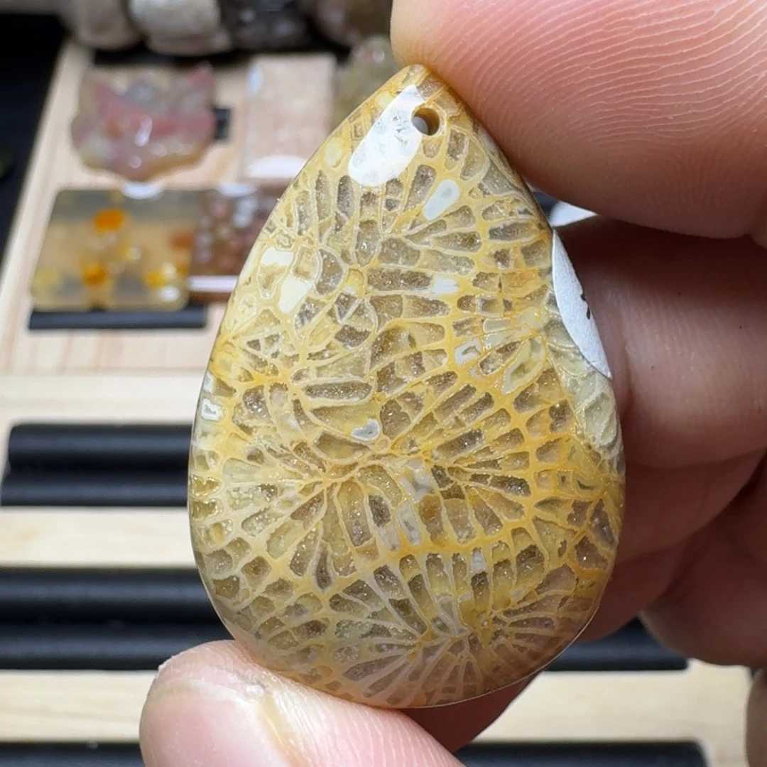 硅化玉未镶嵌纯天然色有机玉石保真色
