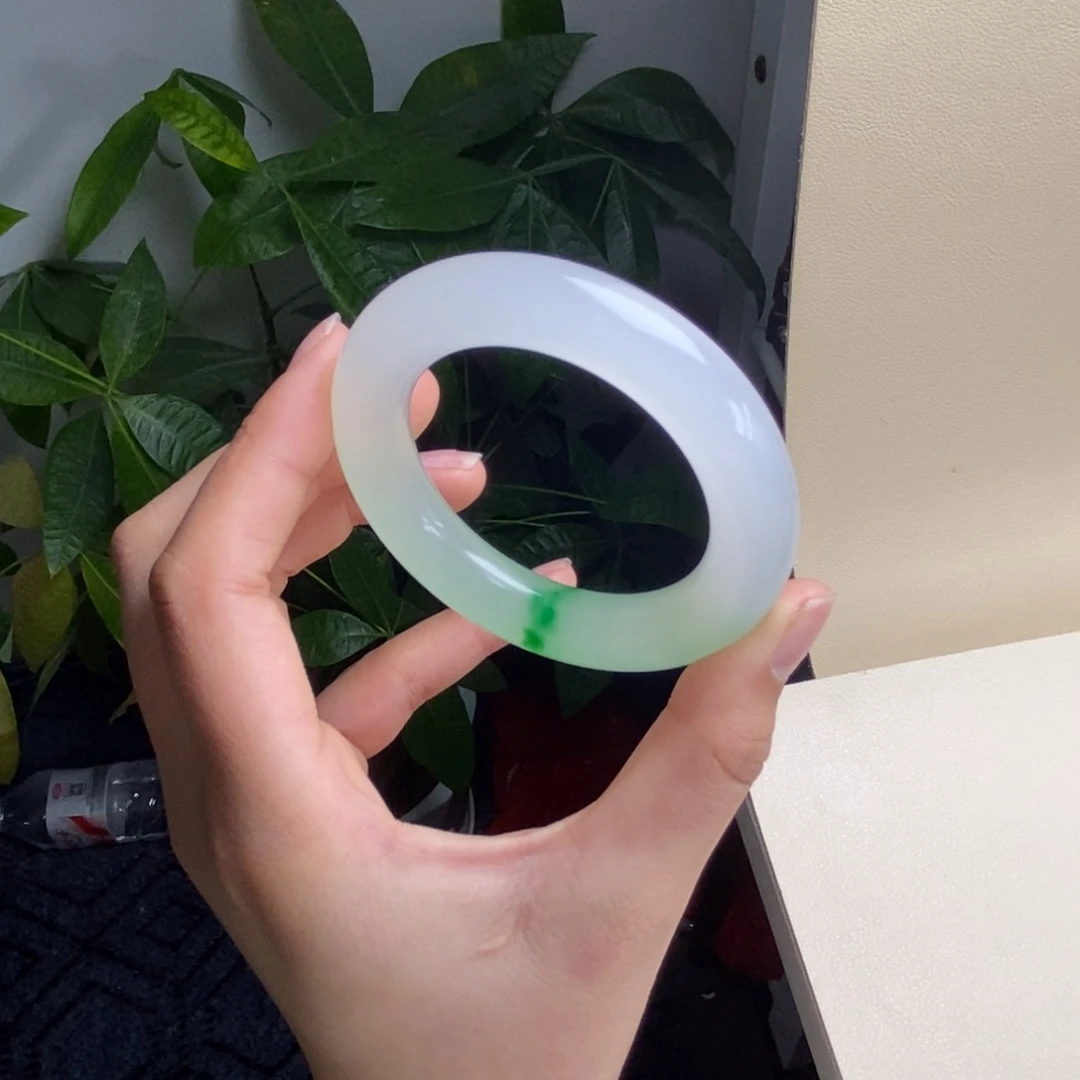 盛***天玉时尚飘花手镯52 盛夏 晚晴天