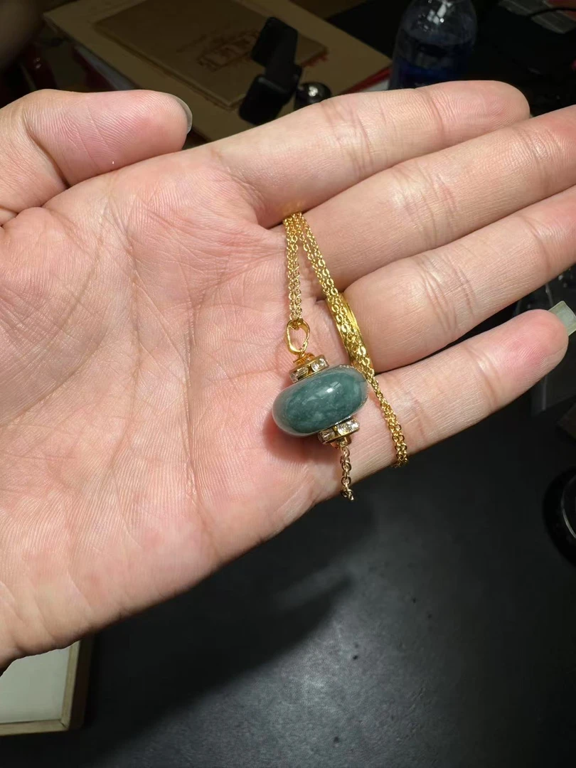 精美天然A货翡翠项坠多样性发其一