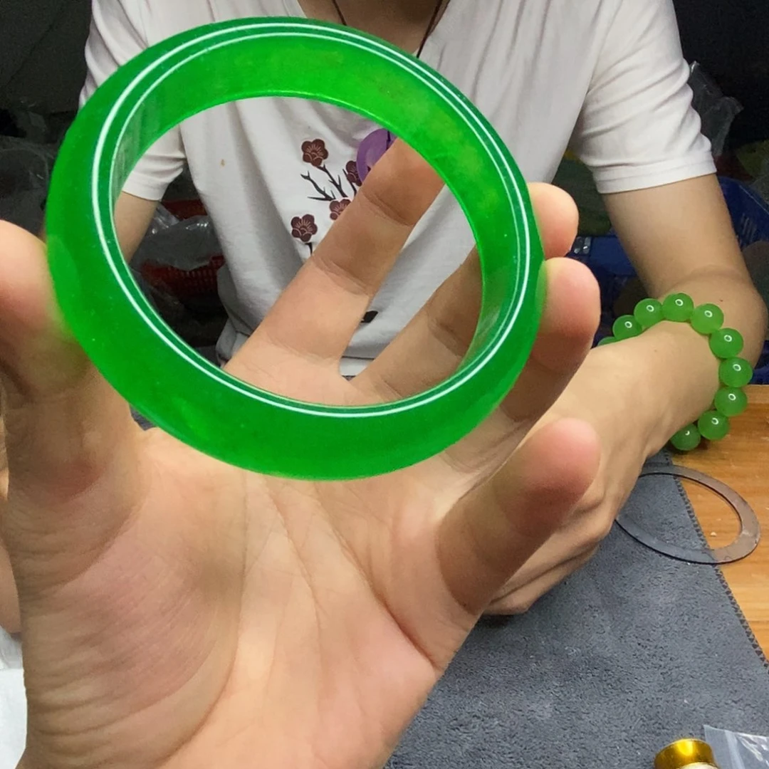 84 缅甸保真珠宝玉石