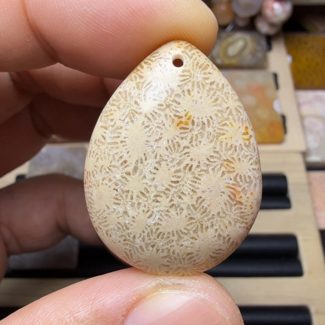 硅化玉未镶嵌纯天然色有机玉石保真色