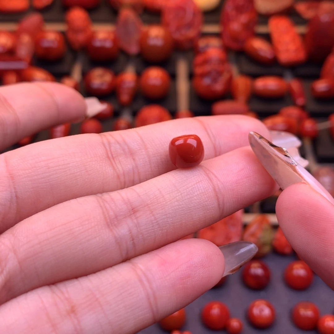 南红玛瑙未镶嵌川料原矿老型单珠8mm