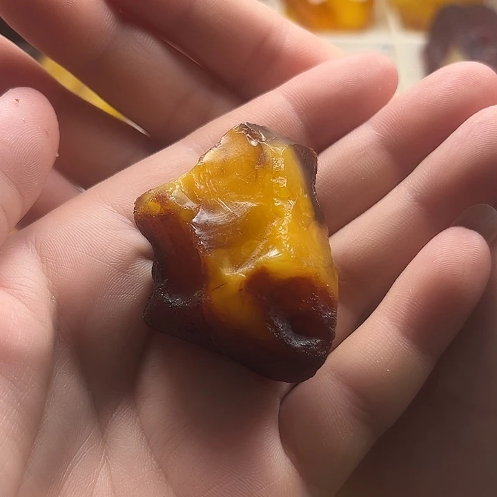 定制琥珀未镶嵌纯天然蜜蜡吊坠