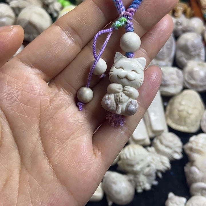 张***泼配饰鹿角雕刻一套出