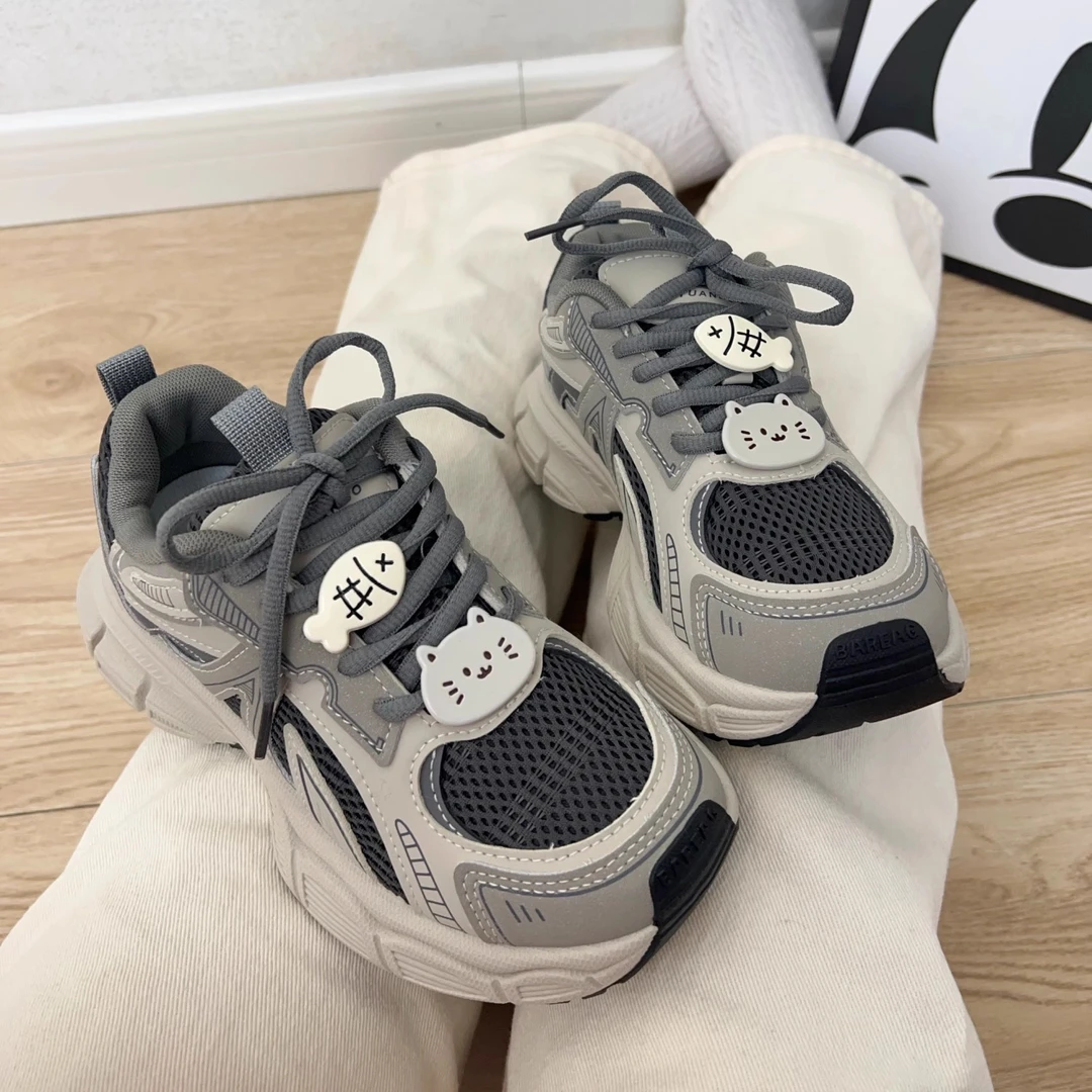 2025春季百搭新款学生复古灰色老爹鞋厚底增高休闲透气网面运动鞋