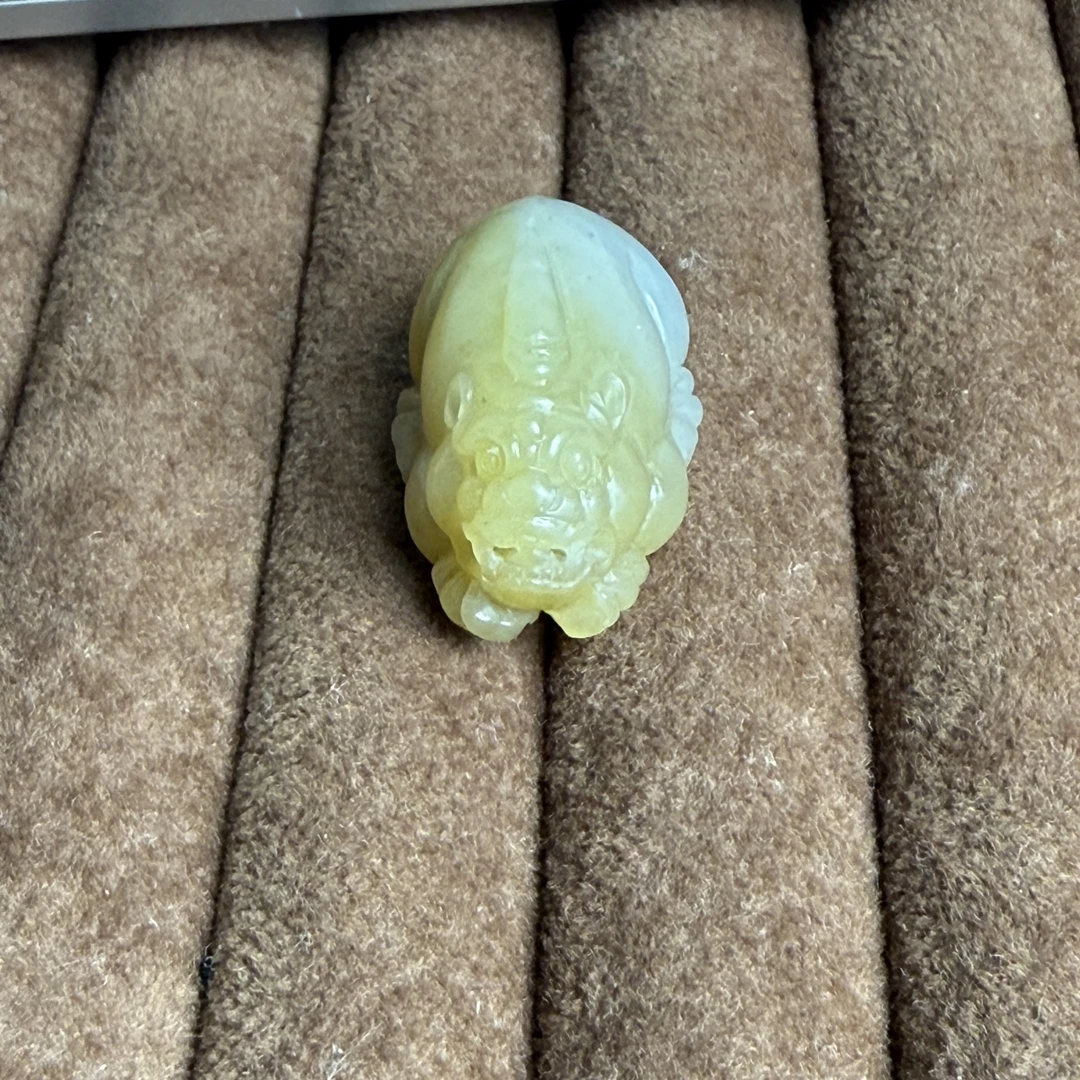 和田玉糖白俄料高油脂手工雕