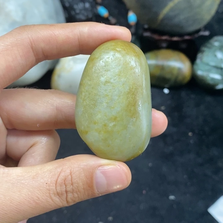 未镶嵌和田玉（糖玉）挂件
