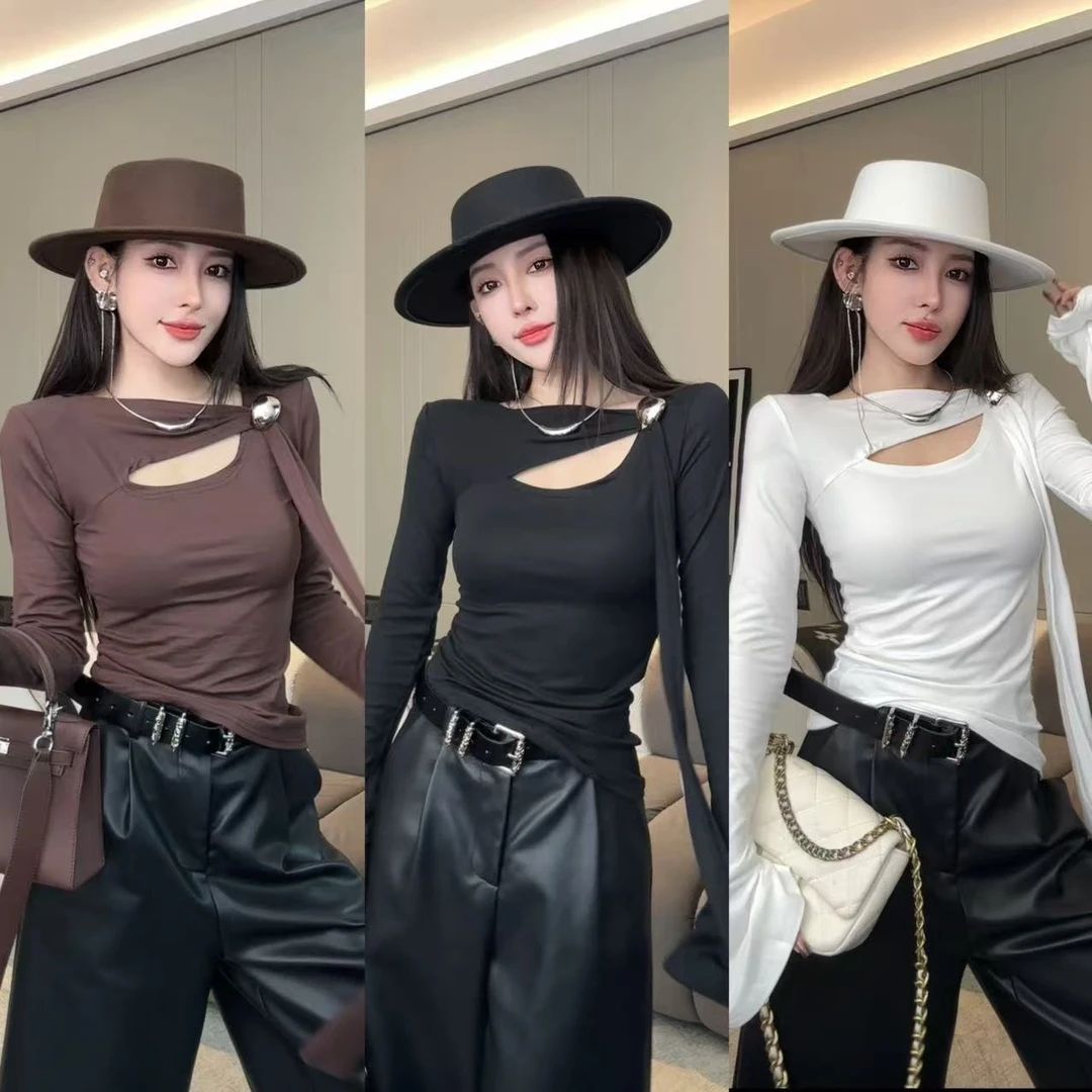 设计感不规则镂空喇叭袖针织衫显瘦修身小女人纯欲针织衫女W6955