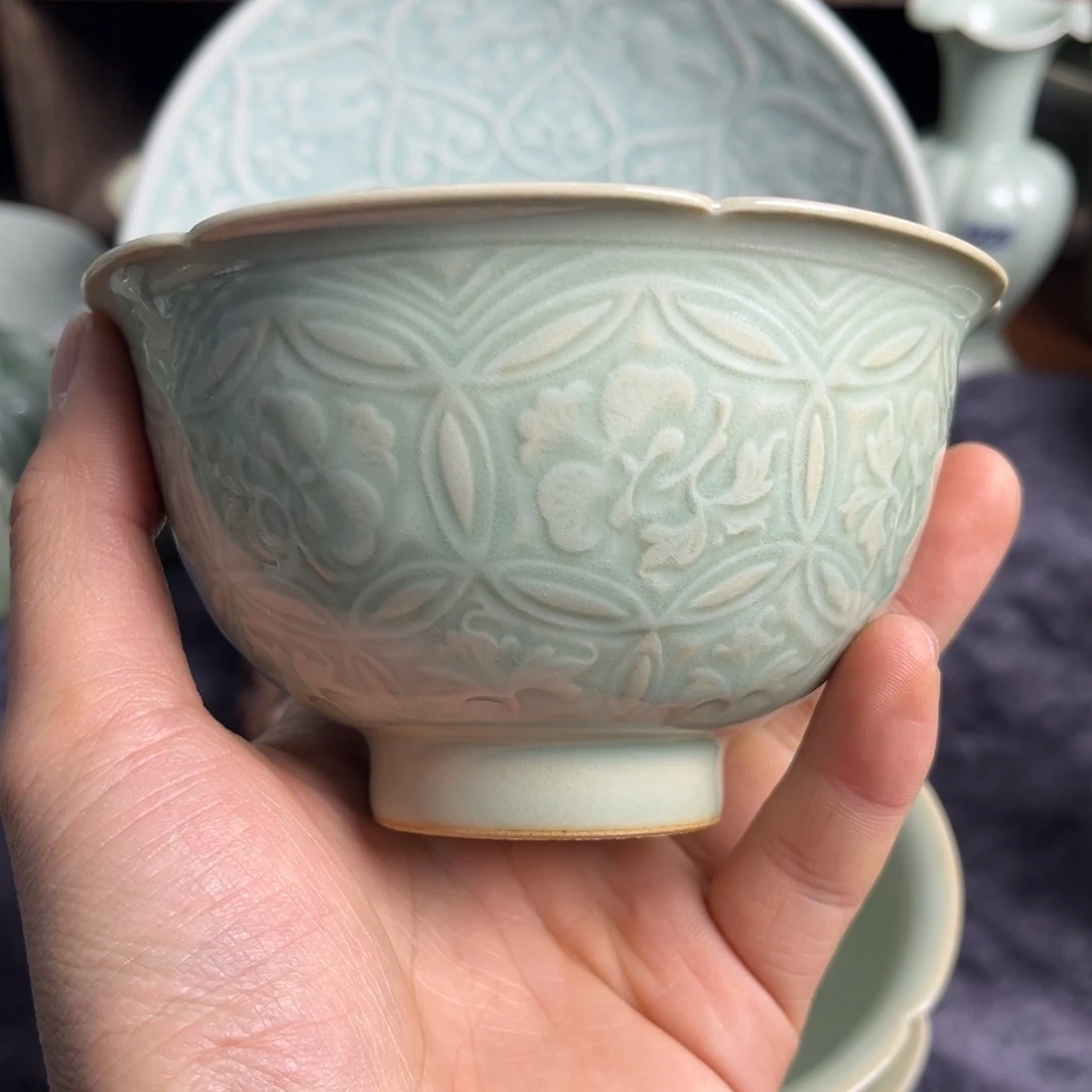 瓷天青色有钱花小碗