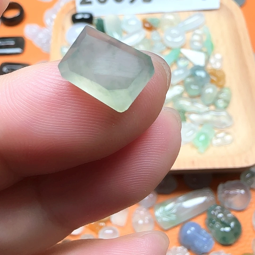 未镶嵌定制翡翠翡翠