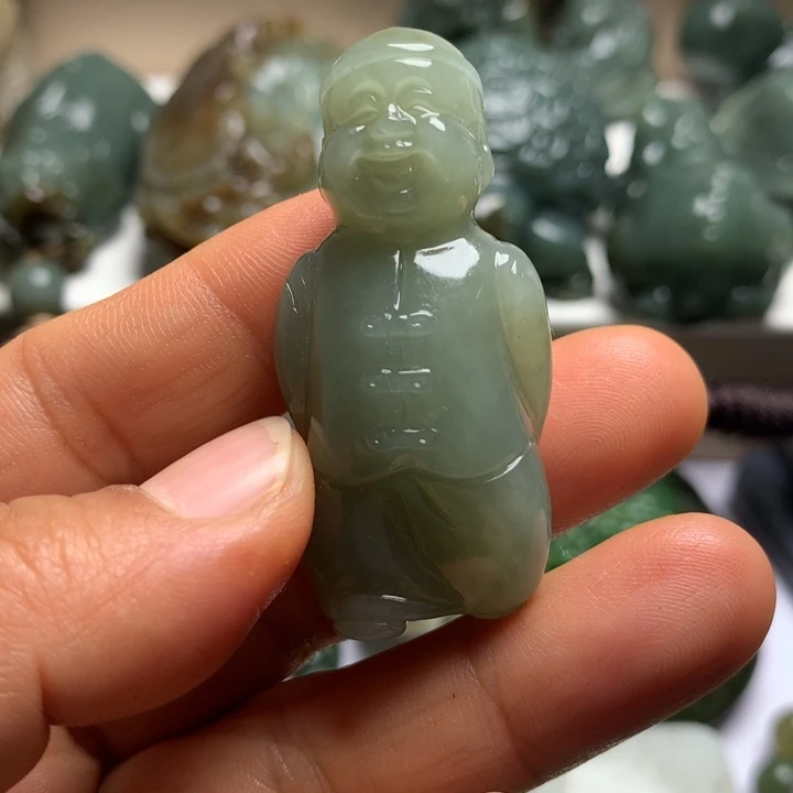 倔***驴和田玉未镶嵌颈饰