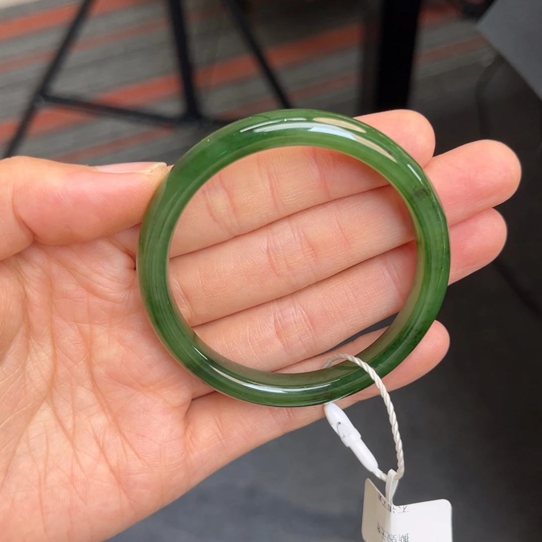 和田玉未镶嵌手镯51