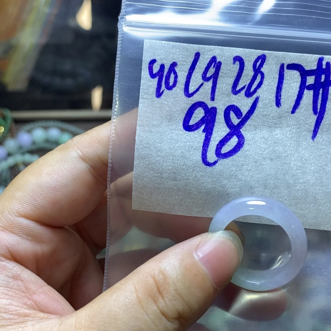 未镶嵌定制翡翠啊*。
