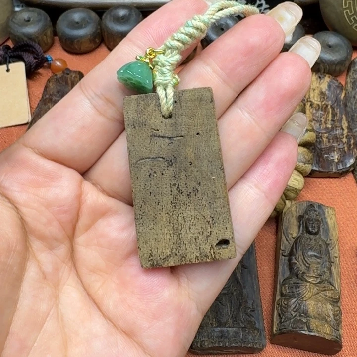 大叶紫檀（黑酸枝木类）