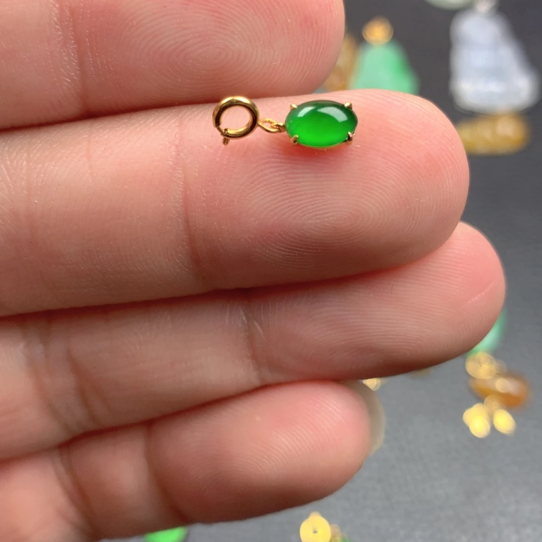 【闪购商品】颈饰18K金镶嵌翡翠翡翠