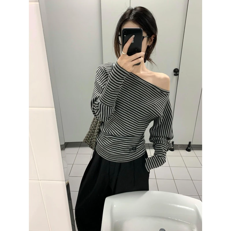 秋季韩系设计感收腰条纹斜肩T恤女装2025新款高腰宽松显瘦长裤潮