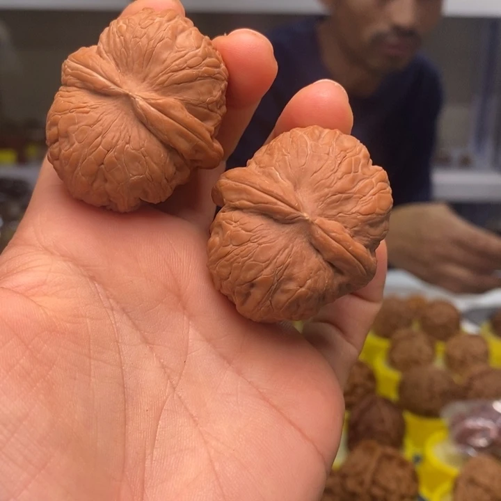 吊坠文玩核桃文玩核桃元宝40～