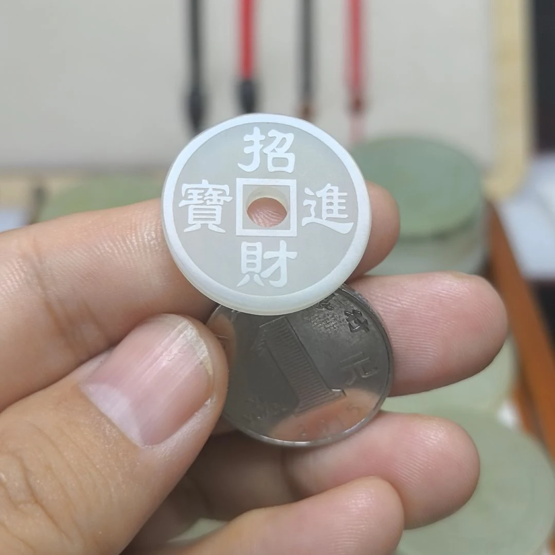未镶嵌蛇纹石玉颈饰