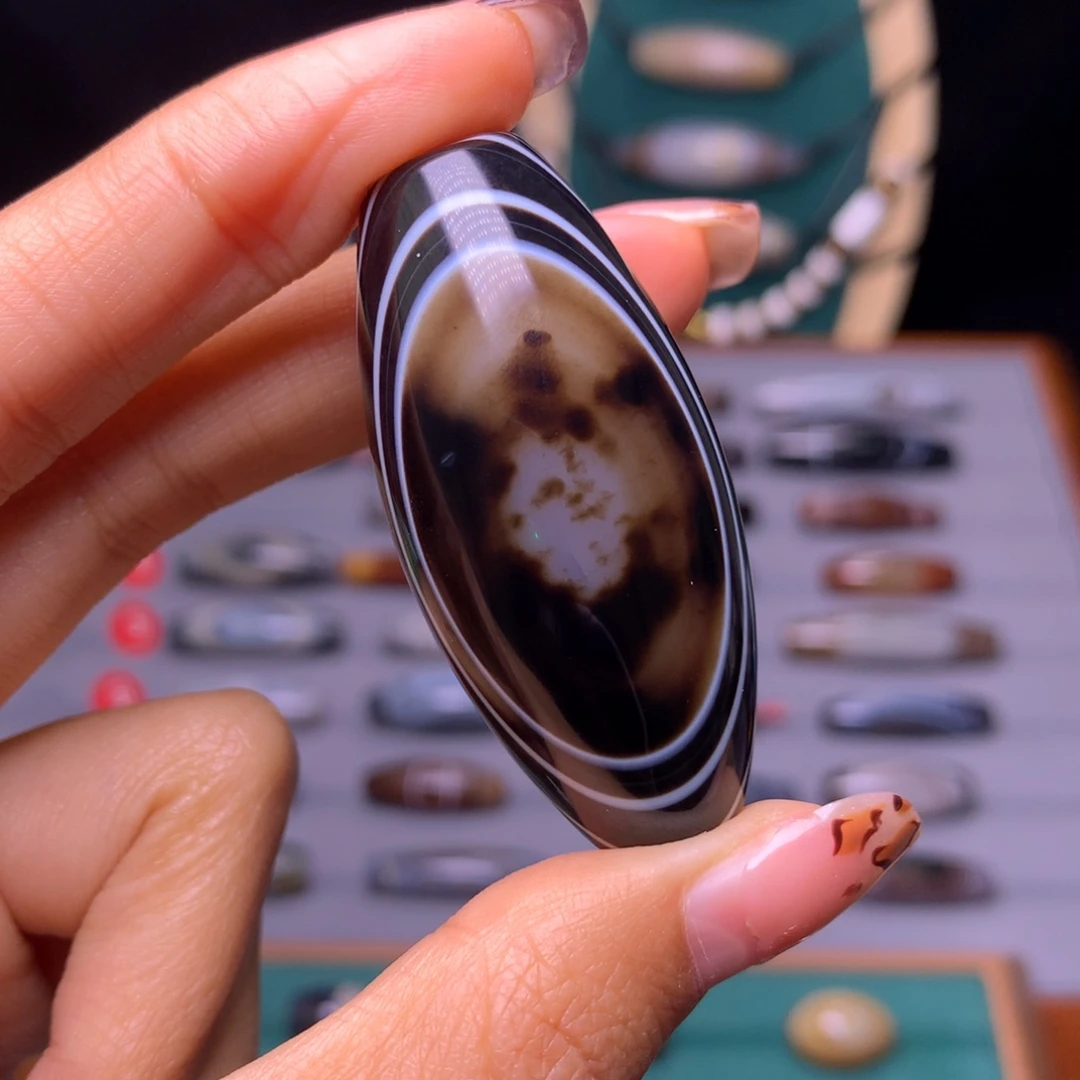 未镶嵌颈饰玛瑙/玉髓香**拉