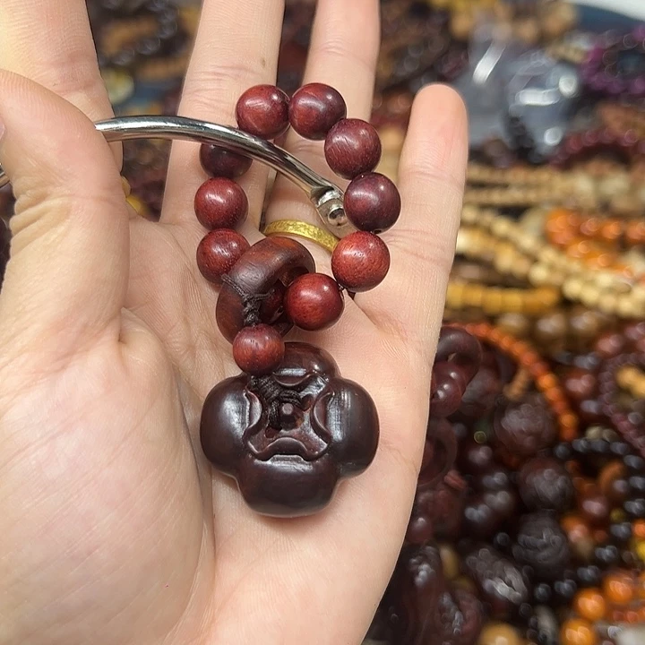 维腊木（绿檀）无事牌