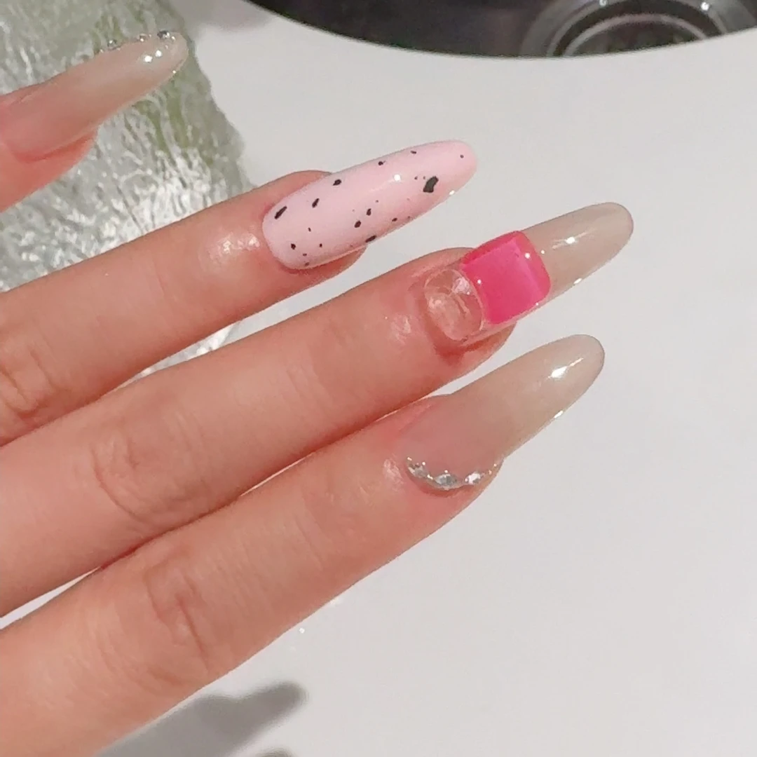 高级感波点黄粉AB款显白穿戴甲美甲贴片