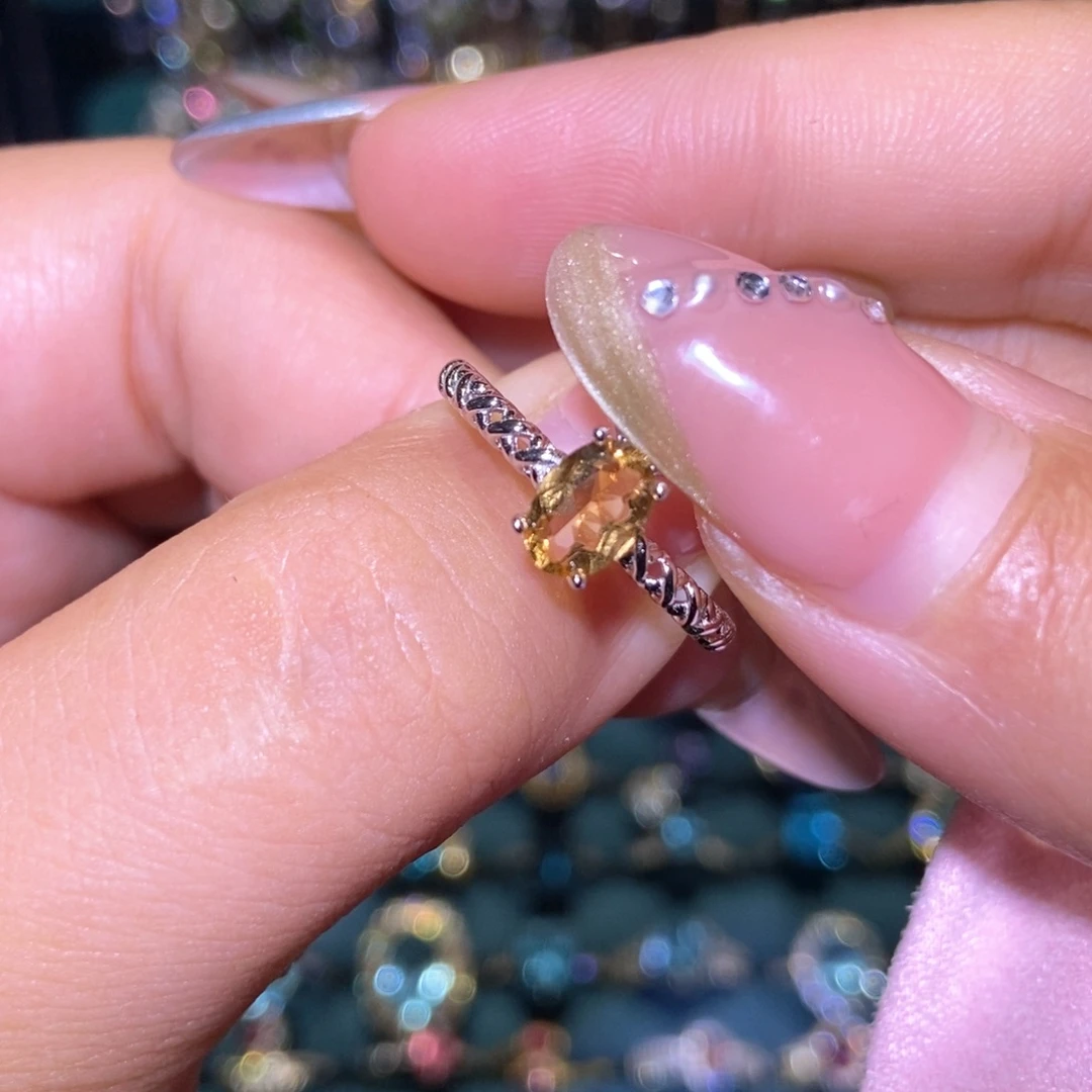 银S925镶嵌戒指黄晶