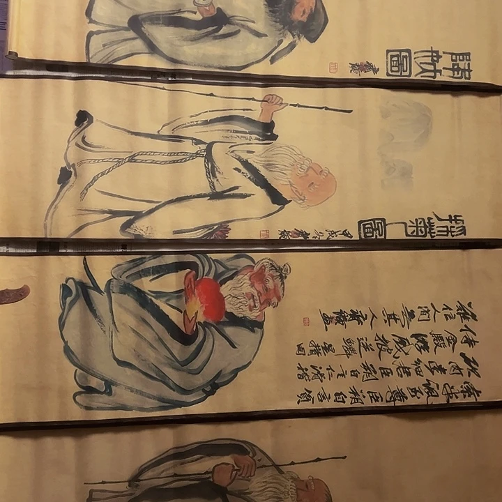 卡纸四个人物轴子一套