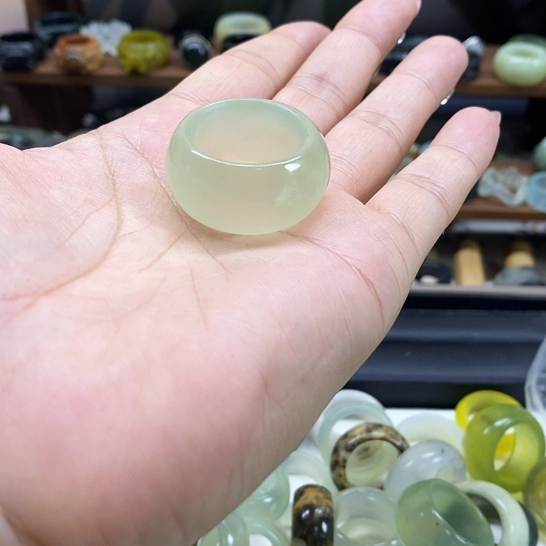 岫玉戒指未镶嵌花****货