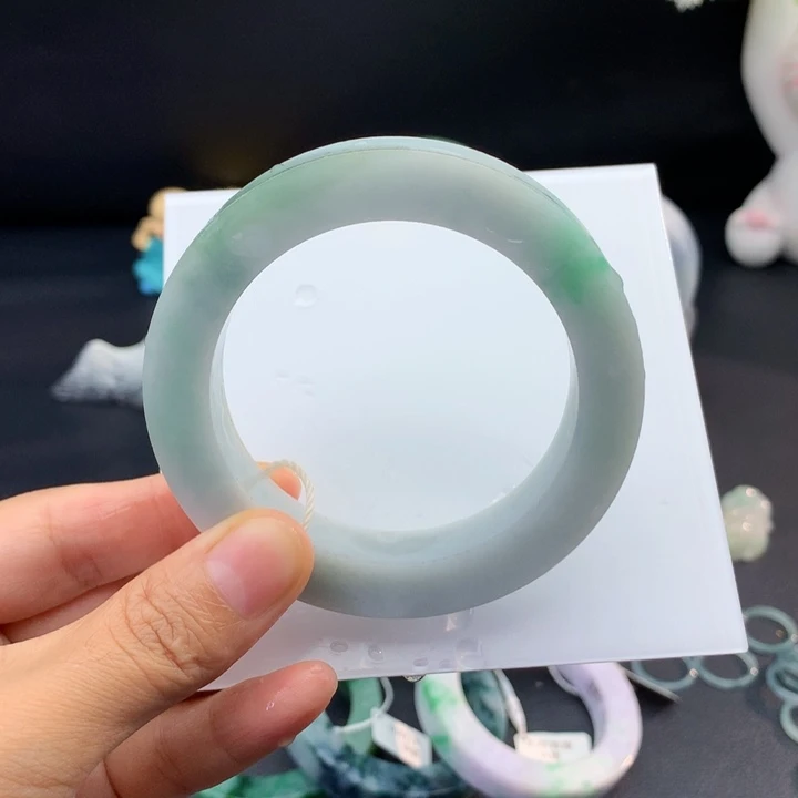 定制翡翠手镯未镶嵌