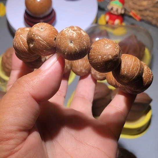 橄榄核把件原皮紫金鼠手串