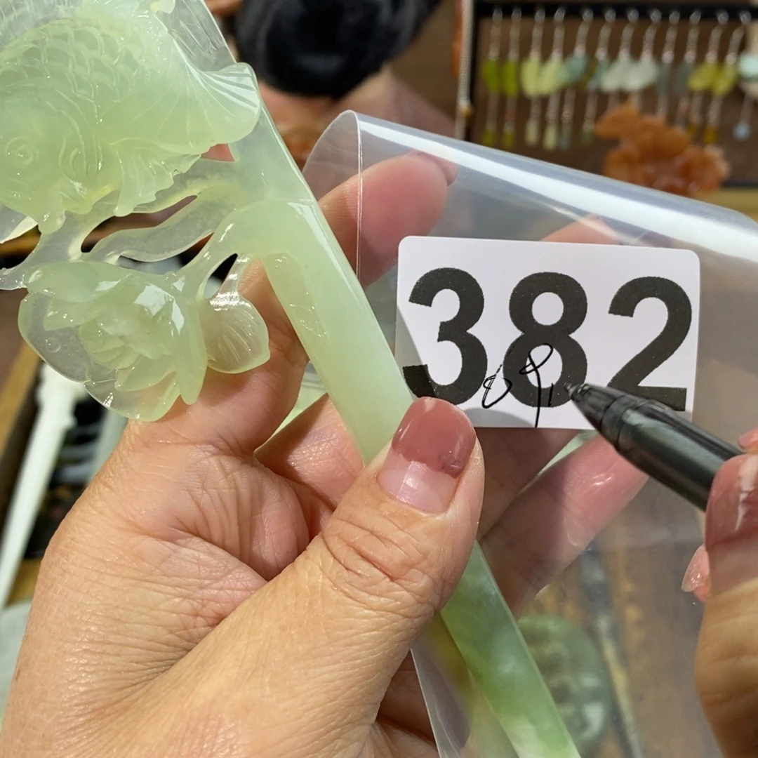 蛇纹石玉玉簪合金人****实