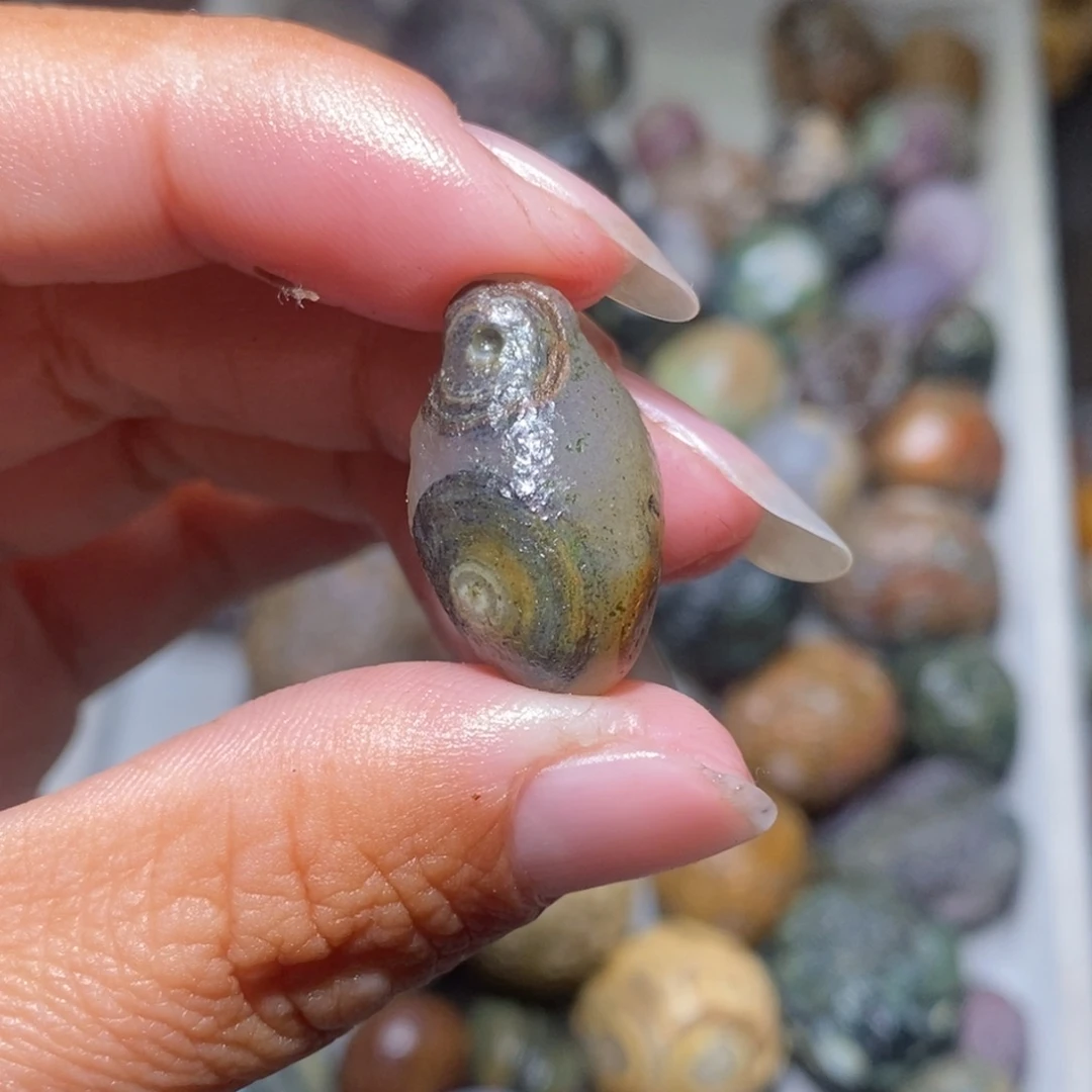 未镶嵌玛瑙/玉髓珠宝半成品