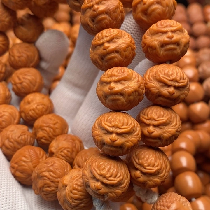 【闪购商品】猴头核桃吊坠顺**水斗战胜佛