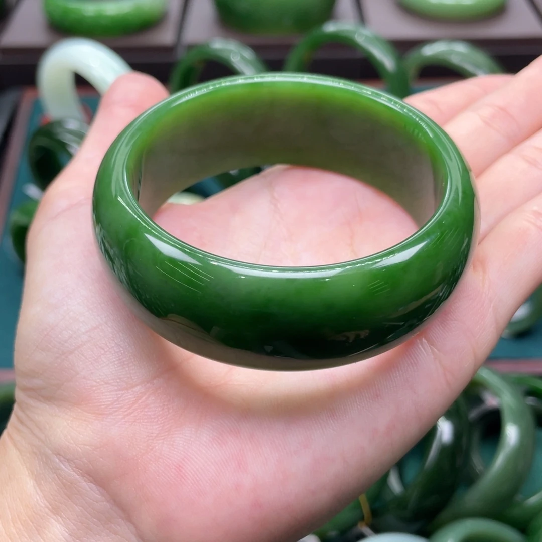 和田玉（碧玉）未镶嵌手镯57+