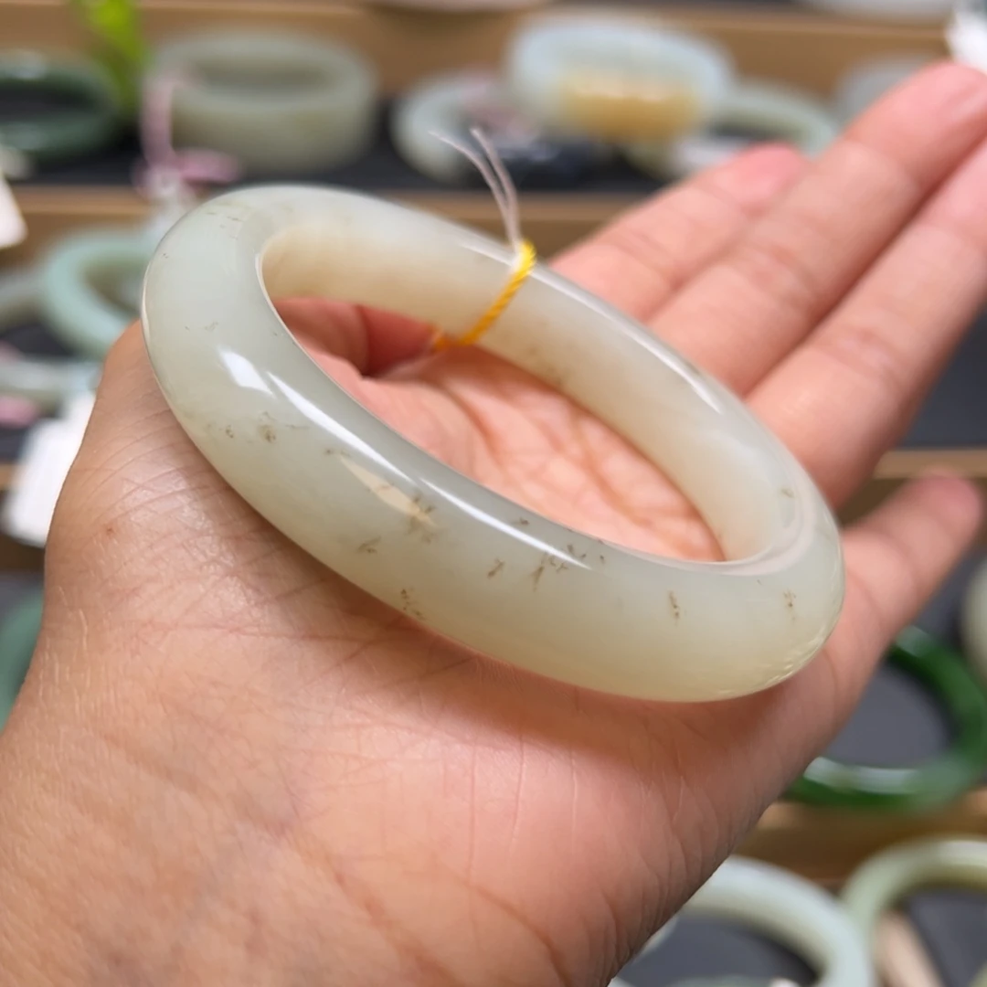 和田玉未镶嵌手镯57.7