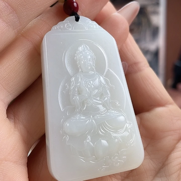 颈饰未镶嵌和田玉（糖玉）